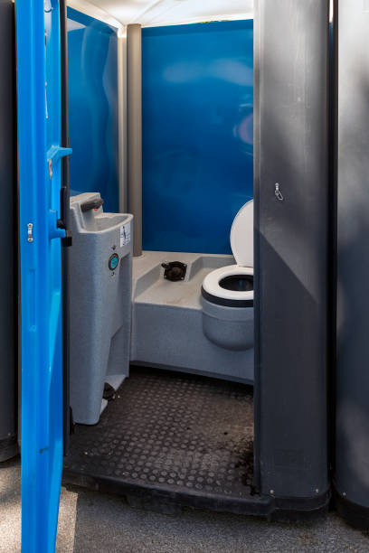 Best Best portable toilet rental  in Lake Mills, WI